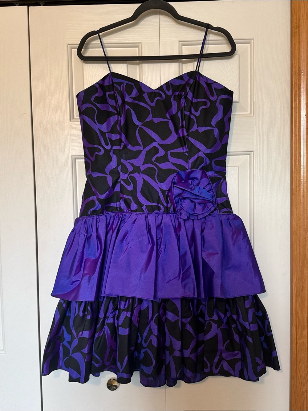 Vintage Purple and Black Drop Waist Spaghetti-Strap Formal Dress with Rosette